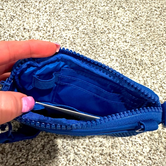 NEW Dagne Dover Phone Sling - Deep Sea - Picture 5 of 5